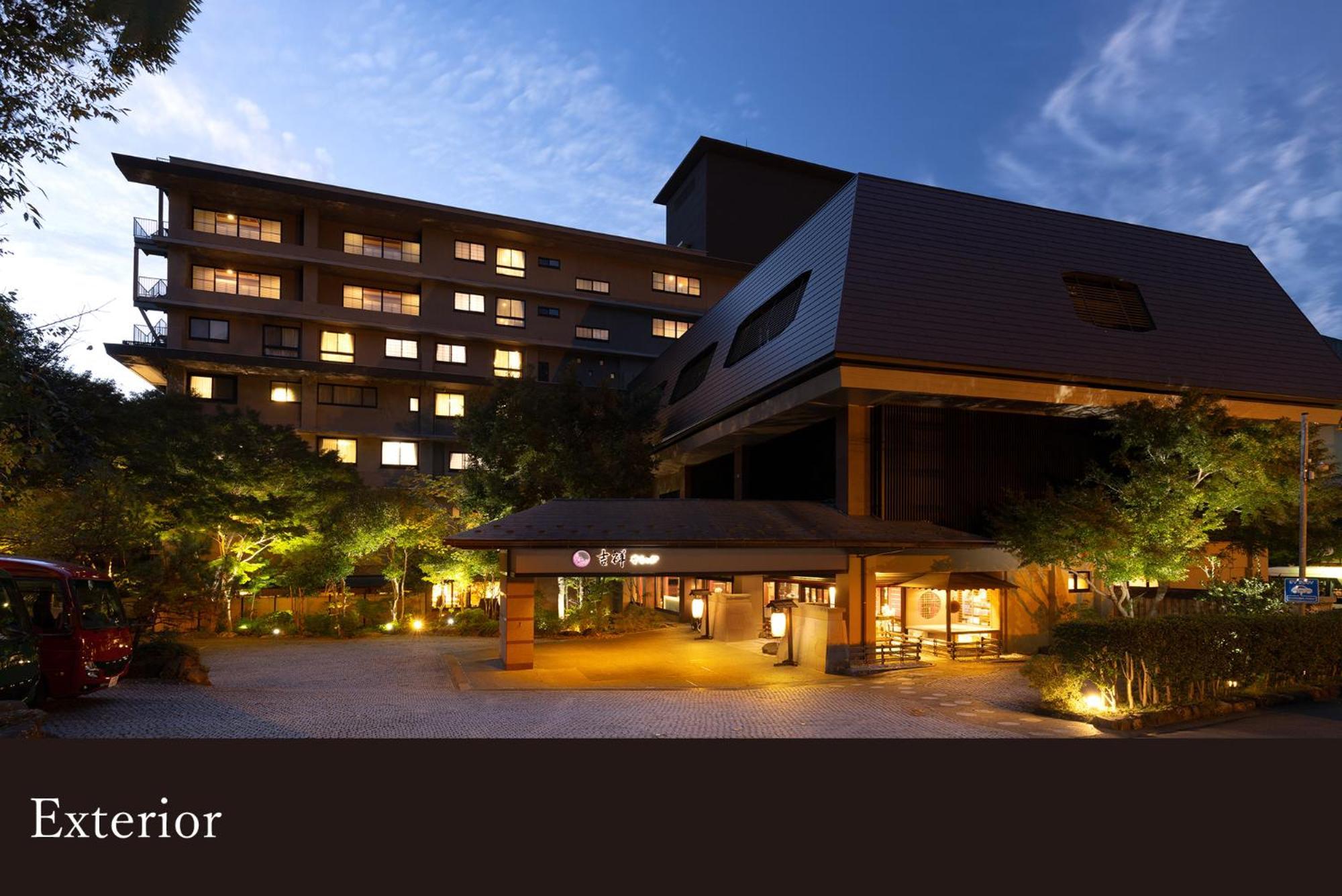 Отель Yamanaka Onsen Kissho Yamanaka Кага Экстерьер фото